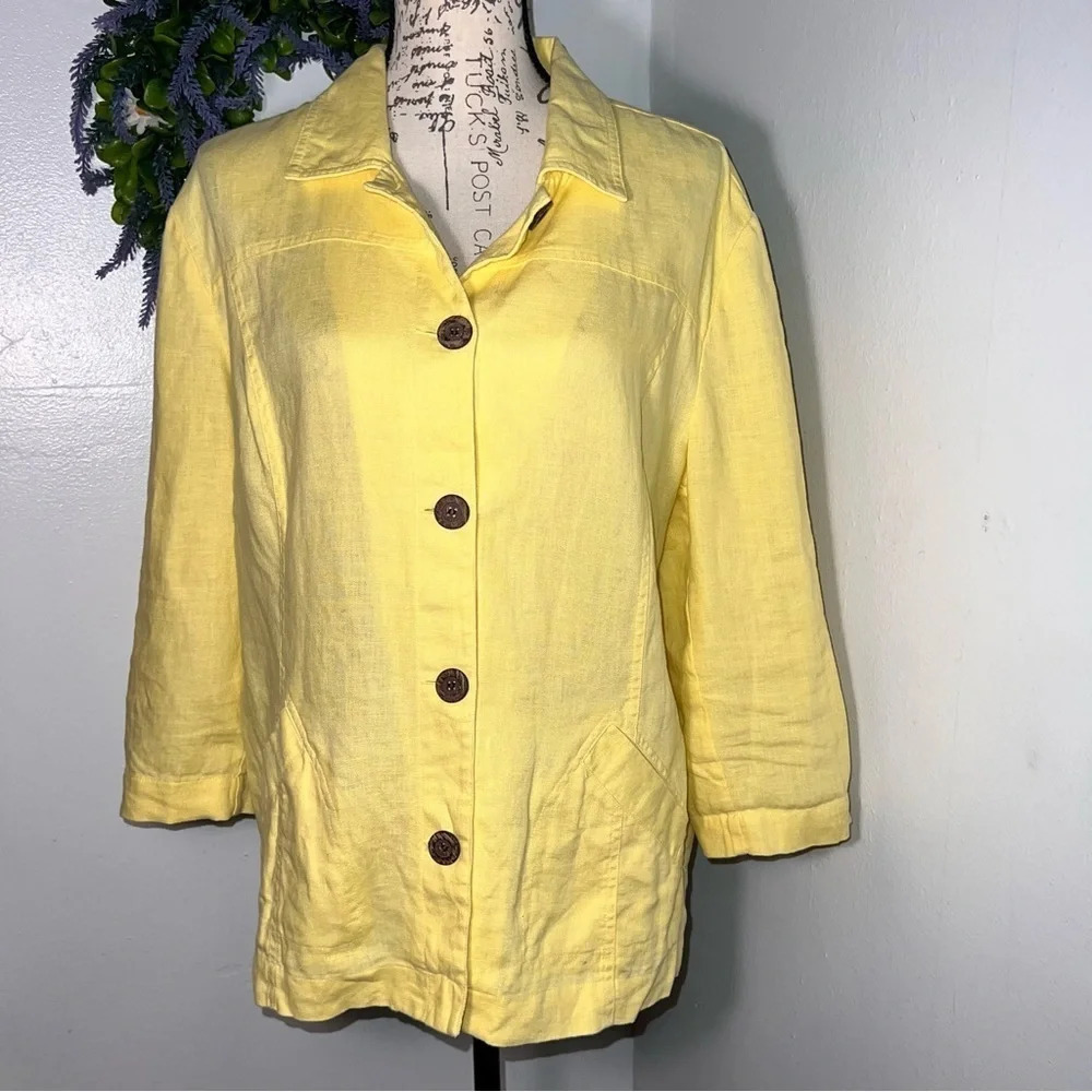 Chico’s, 2, US, 12, yellow linen button front 3/4 sleeves pocketed shacket